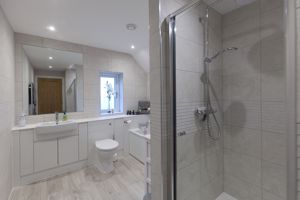 Family Bathroom- click for photo gallery